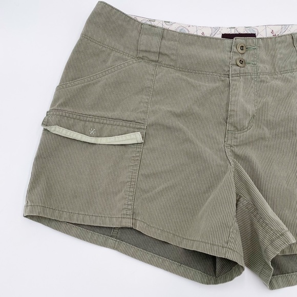 Horny Toad Women's Green Khaki Pinstripe Outdoor Casual Hiking Shorts Size 8 - Picture 3 of 9